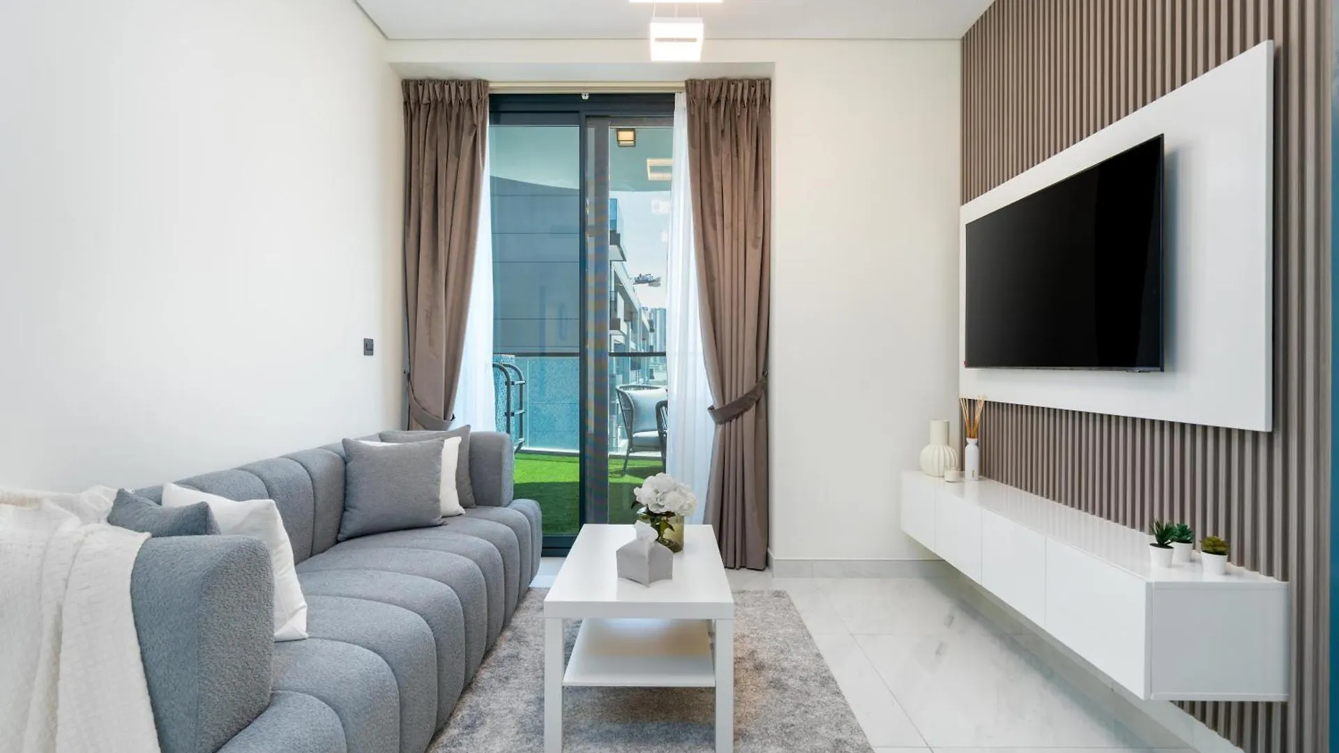 Apartmán Modern 2Br With Private Pool At Samana Golf Avenue Studio City By Vibel Dubaj Spojené arabské emiráty
