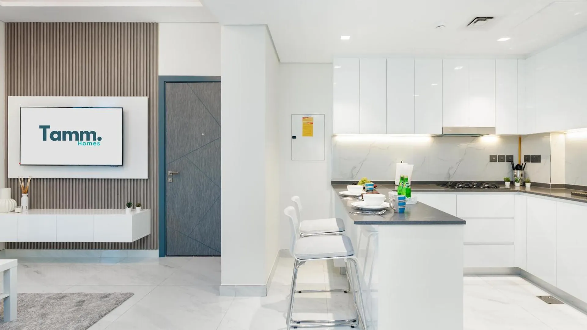 Modern 2Br With Private Pool At Samana Golf Avenue Studio City By Vibel Dubaj Apartmán